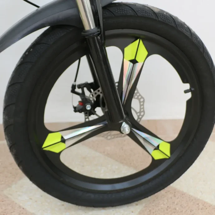 ⁦VELO ENFANT 20" POUCE B-TWIN⁩ - الصورة ⁦4⁩